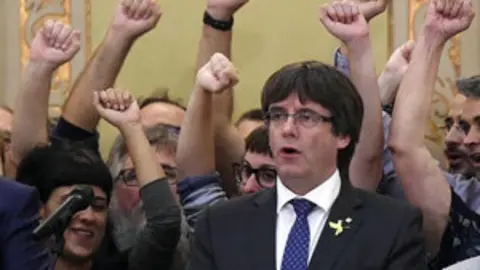 cese-puigdemont_300x200